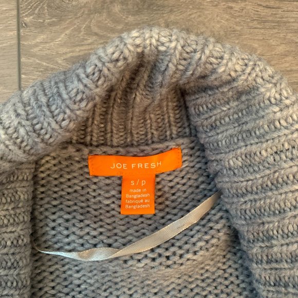 Joe Fresh Grey Knit Long Cardigan (Small) - Picture 3 of 4